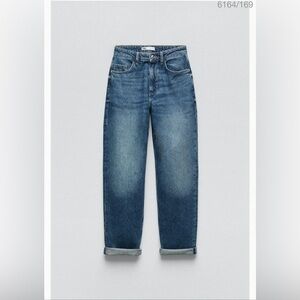 ❤️FINAL SALE❤️ Zara Blue Faded Denim Relaxed Fit Ankle Length Jeans Size 2